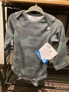 Camo onesie DC