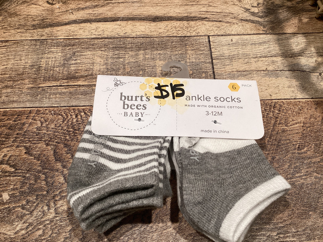 3-12 month socks SM