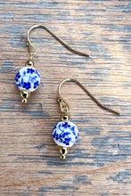 Load image into Gallery viewer, Small Mally Earring Gold EG7