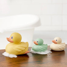 Load image into Gallery viewer, Itzy Ducky Family™ - Bath + Water Table Toys(Dyer)