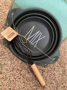 Collapsible Mixing Bowl Set