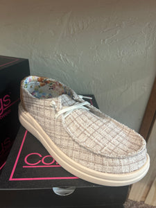 Sand tweed Corky’s