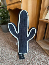 Load image into Gallery viewer, Cactus Pillows