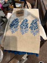Load image into Gallery viewer, Tea Towels(Bell/Misquez)