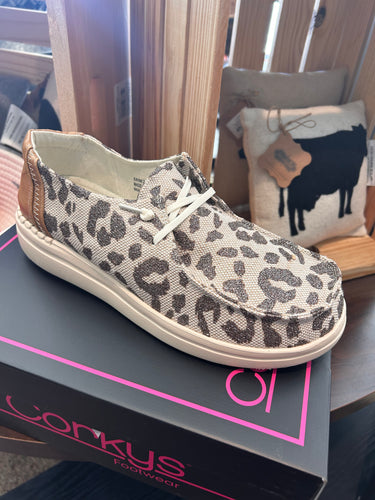 Tan metallic LeopardCorky’s