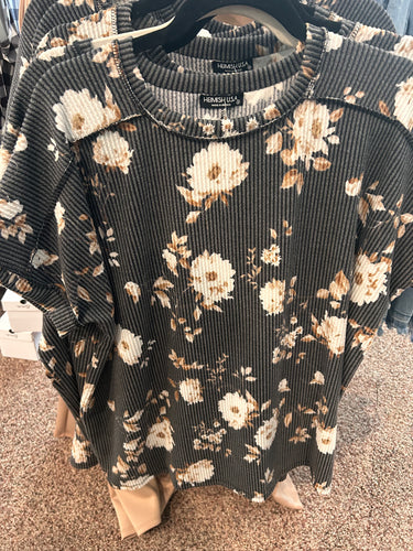 Heimish floral ribbed top